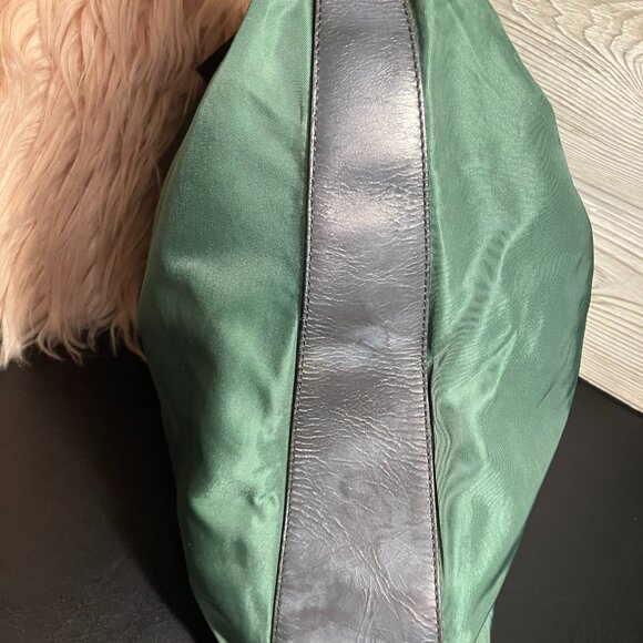 Prada Green and Black Tote Bag - Picture 5 of 6